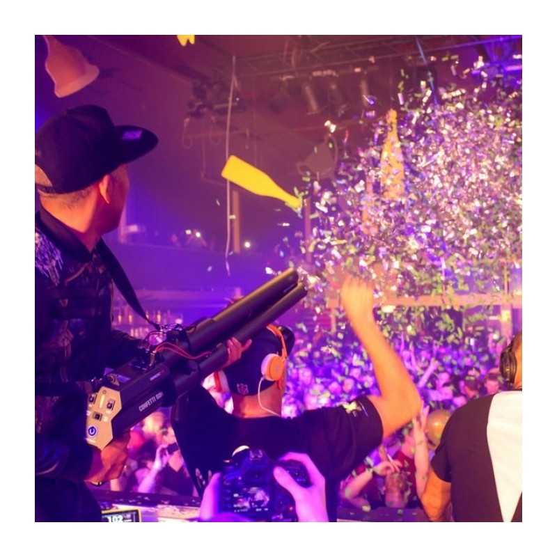 PISTOLA LANZA CONFETTI 3 CAÑONES